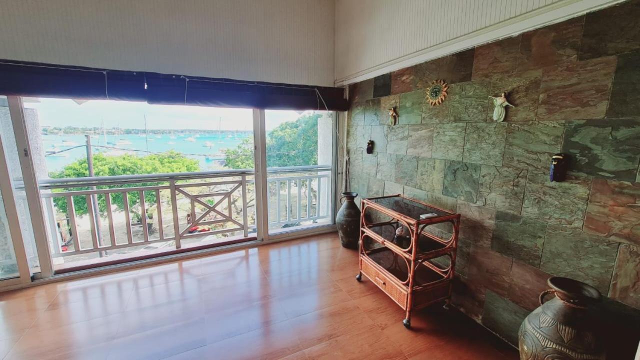 Beachfront Penthouse With Panoramic Ocean View グランベ エクステリア 写真