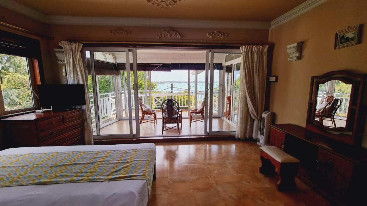 Beachfront Penthouse With Panoramic Ocean View グランベ エクステリア 写真