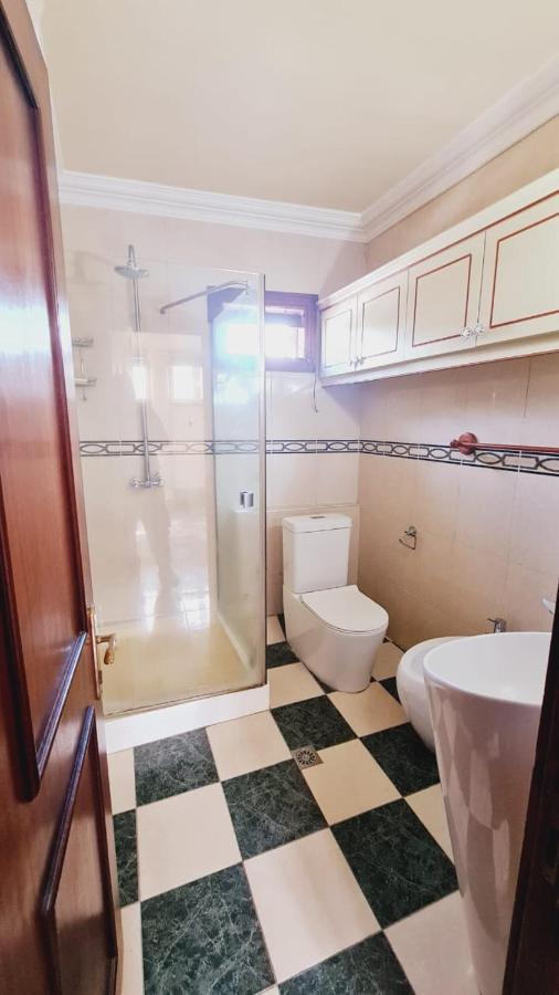 Beachfront Penthouse With Panoramic Ocean View グランベ エクステリア 写真